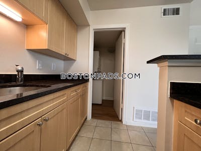 Quincy 1 Bed 1 Bath  South Quincy - $2,240