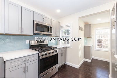 Waltham Wondrous 5 Beds 5 Baths - $6,600