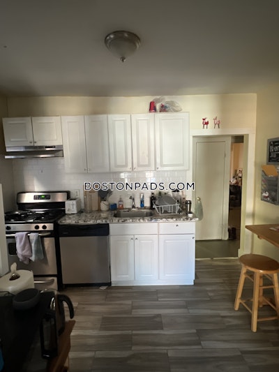 Mission Hill 3 Beds 1 Bath Boston - $3,900