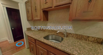 Medford Studio, 1 Bath Unit  Medford Square - $1,700