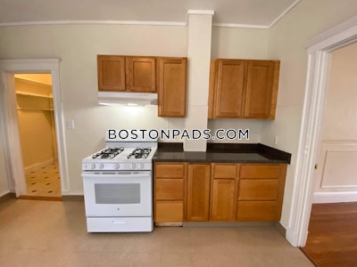 Brookline 4 Beds 2 Baths  Washington Square - $4,700