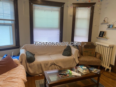 Somerville Apartment for rent 4 Bedrooms 1 Bath  Tufts - $4,900